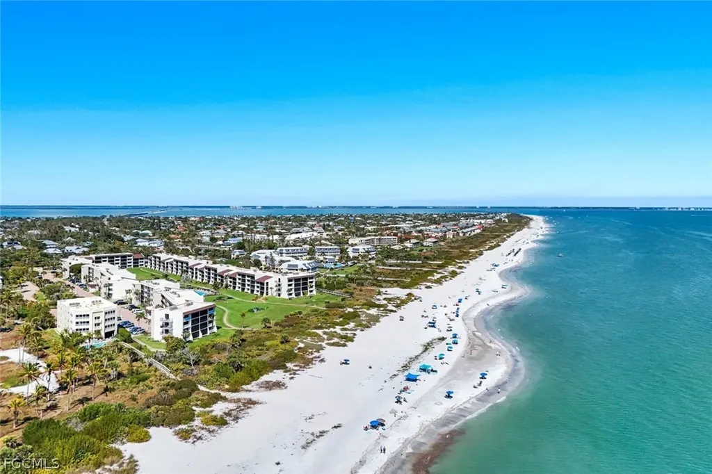 979 E Gulf Drive Sanibel FL 33957