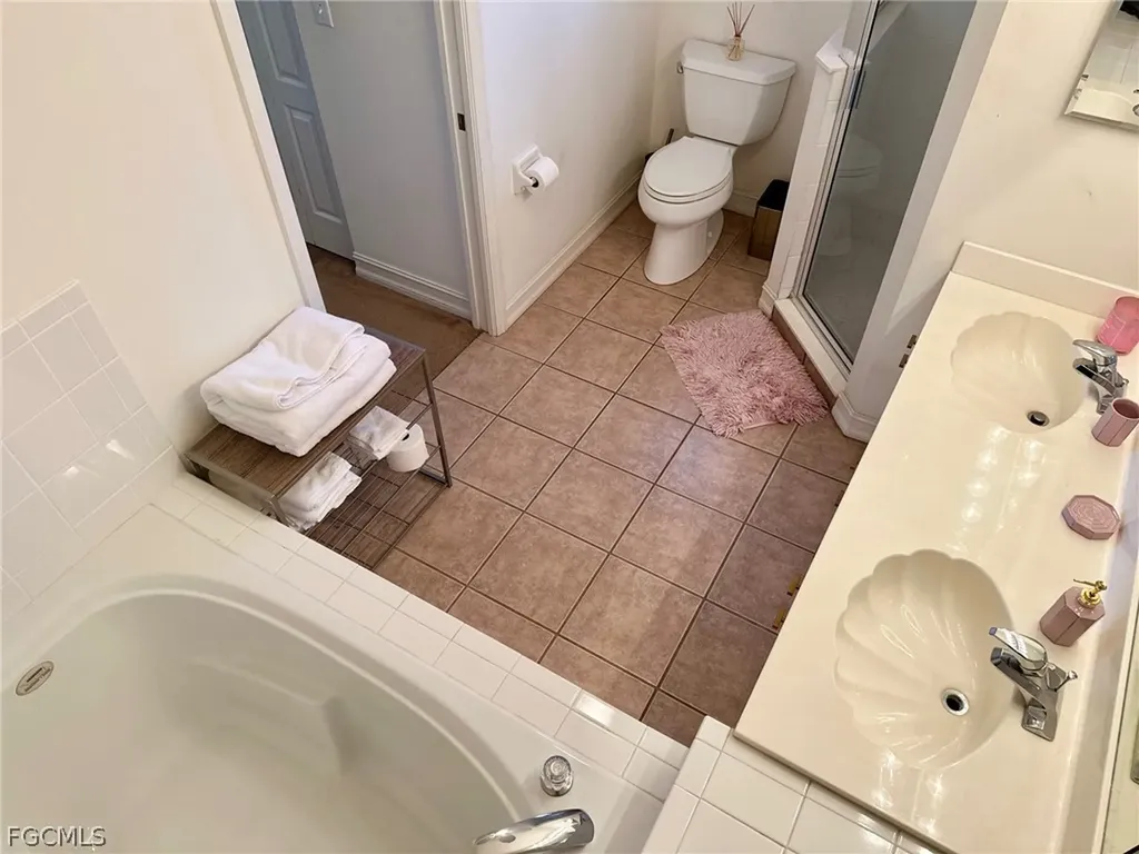 675 Luisa Lane Naples FL 34104
