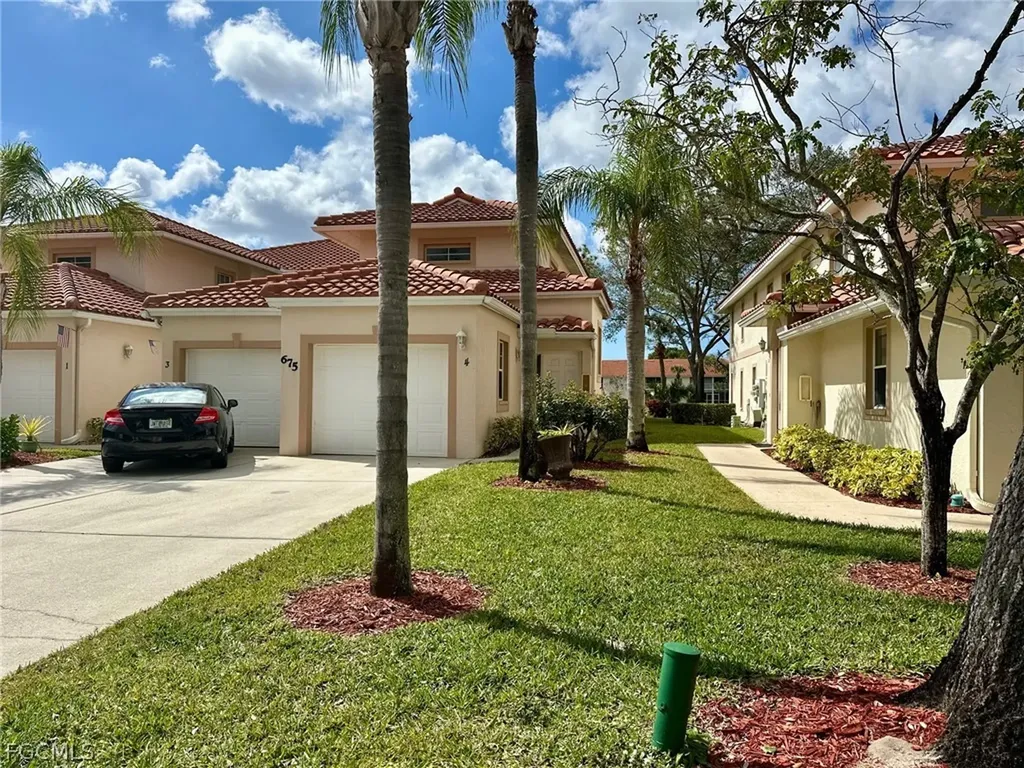 675 Luisa Lane Naples FL 34104