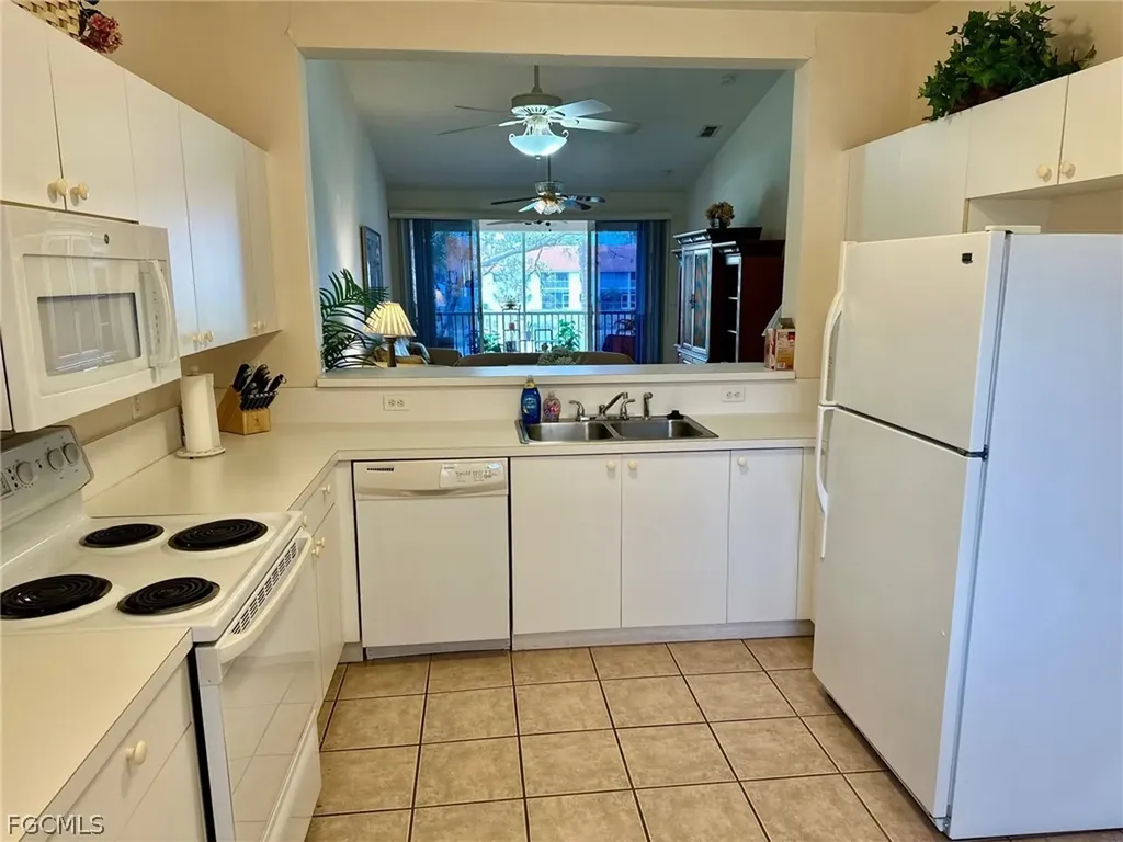 675 Luisa Lane Naples FL 34104