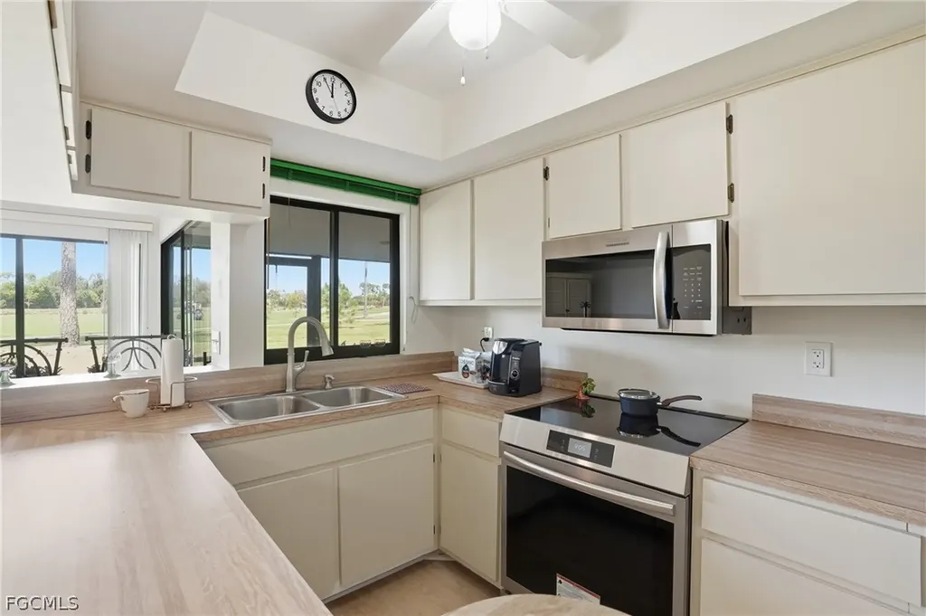 5585 Trailwinds Drive Fort Myers FL 33907