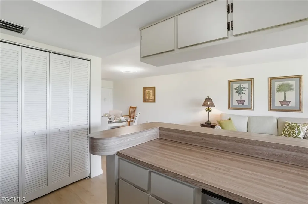 5585 Trailwinds Drive Fort Myers FL 33907