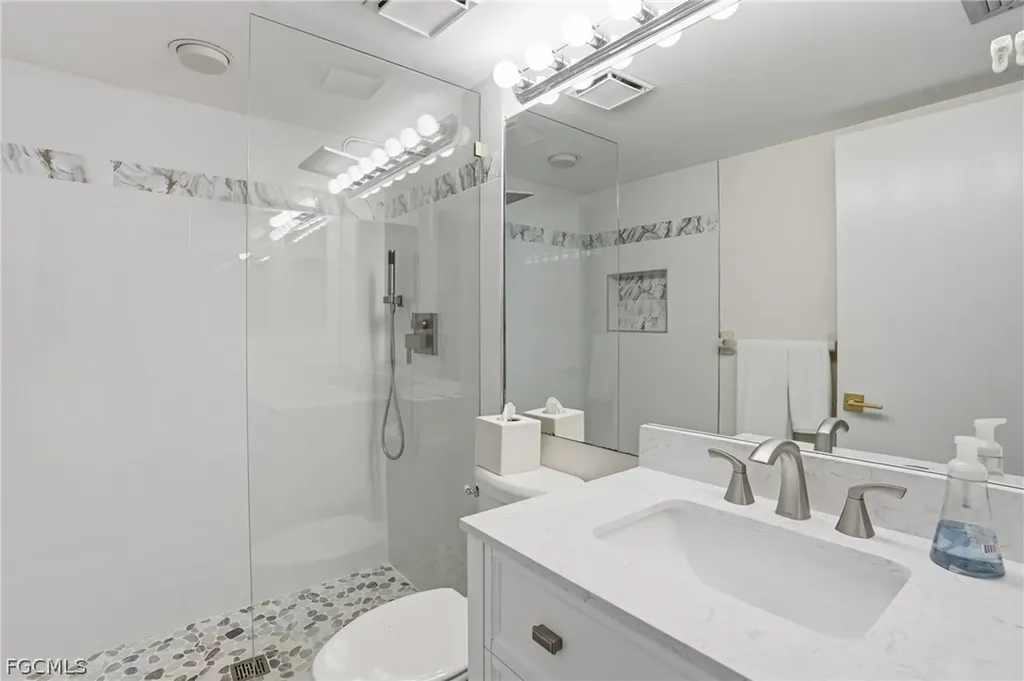 5585 Trailwinds Drive Fort Myers FL 33907