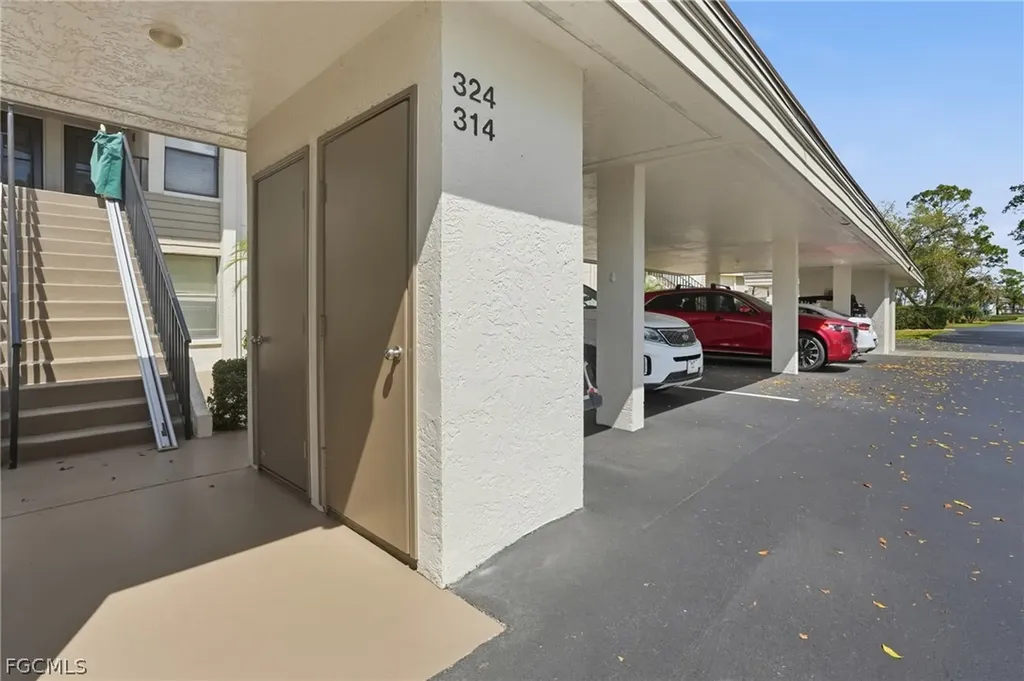 5585 Trailwinds Drive Fort Myers FL 33907