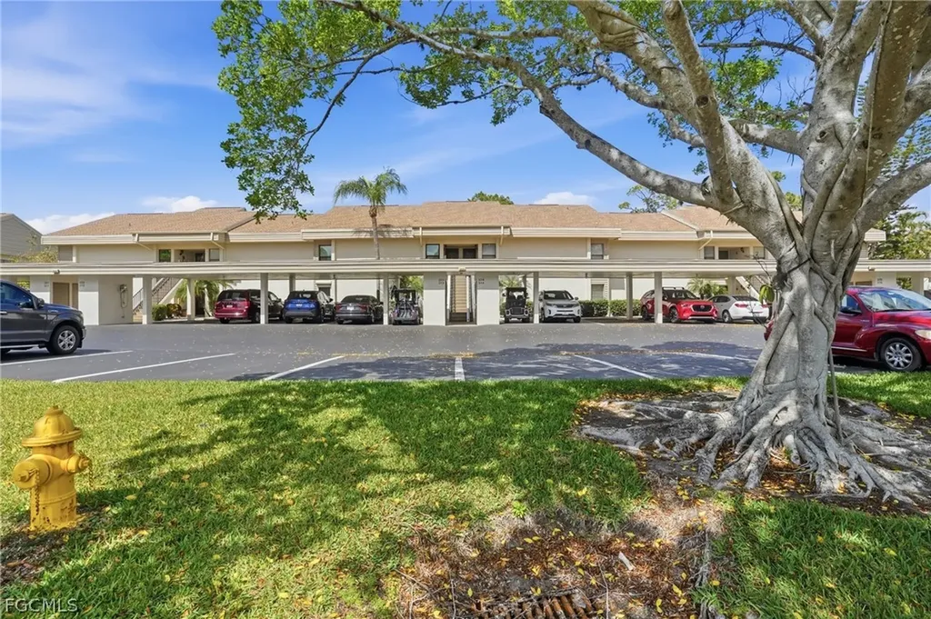 5585 Trailwinds Drive Fort Myers FL 33907