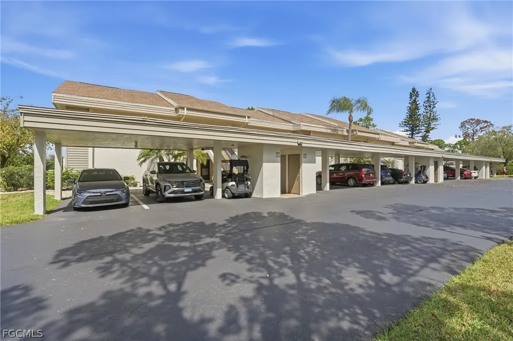 5585 Trailwinds Drive Fort Myers FL 33907