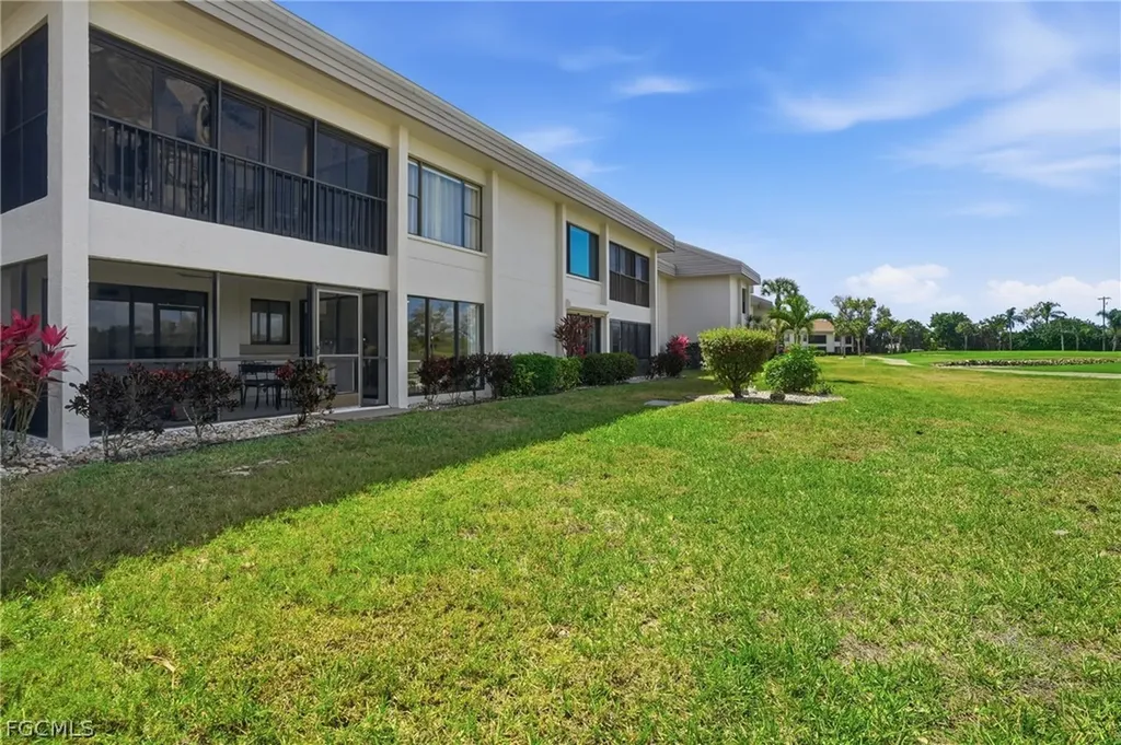 5585 Trailwinds Drive Fort Myers FL 33907
