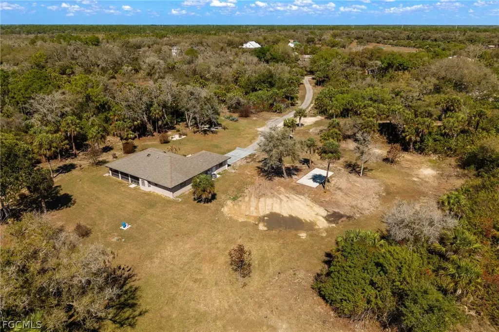 18890 Fox Run Road Alva FL 33920