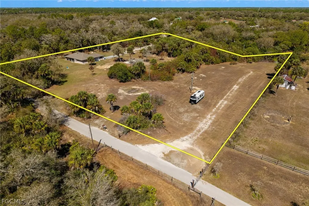 18890 Fox Run Road Alva FL 33920