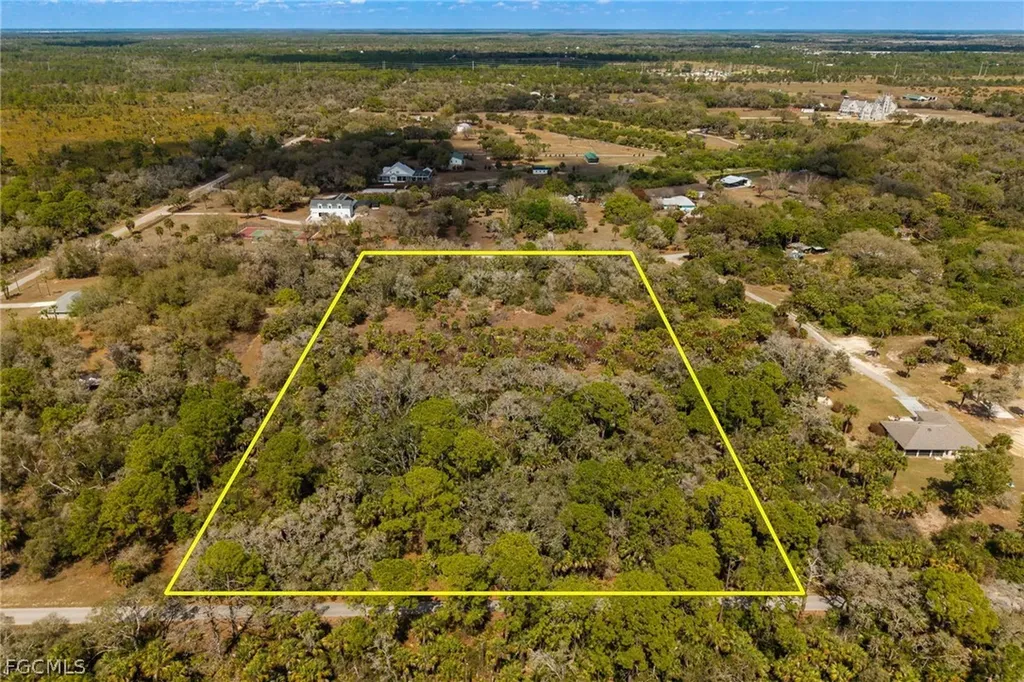 3751 Bateman Road Alva FL 33920