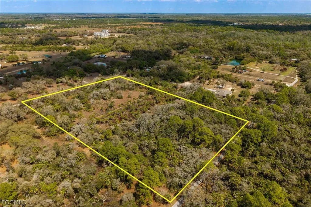 3751 Bateman Road Alva FL 33920