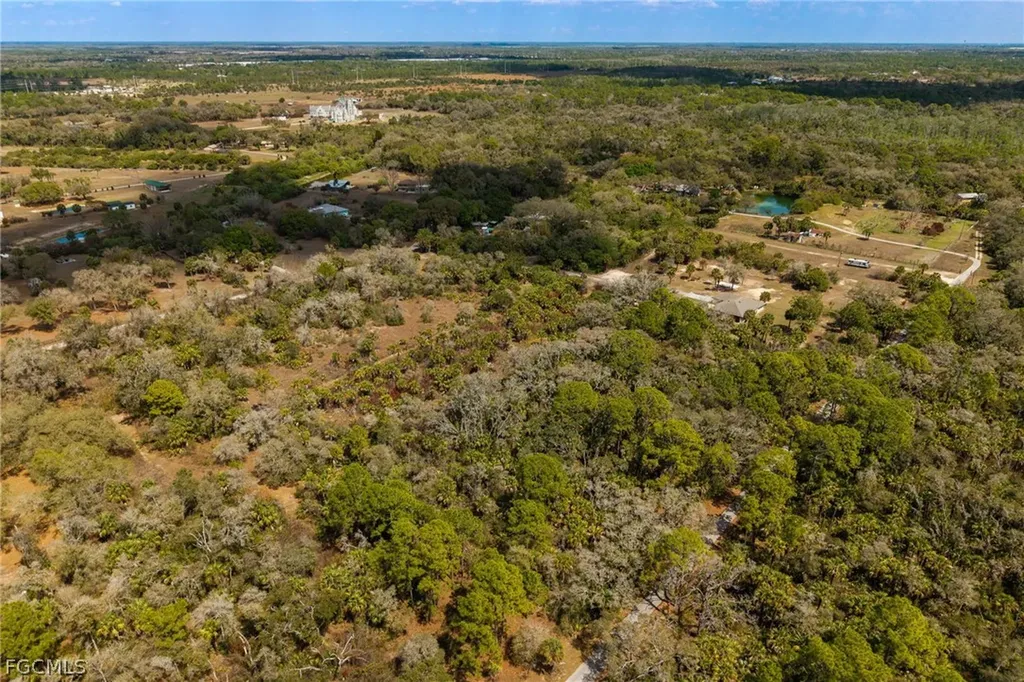 3751 Bateman Road Alva FL 33920