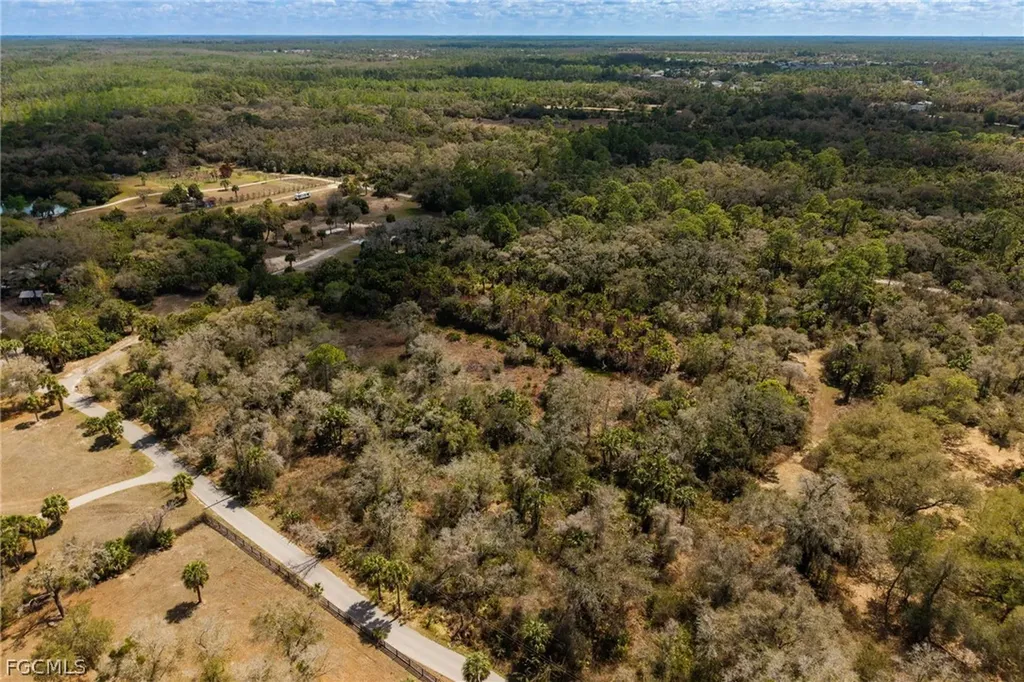 3751 Bateman Road Alva FL 33920