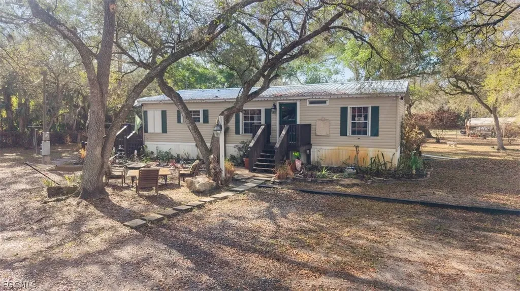 545 & 535 S Fronda Street Clewiston FL 33440