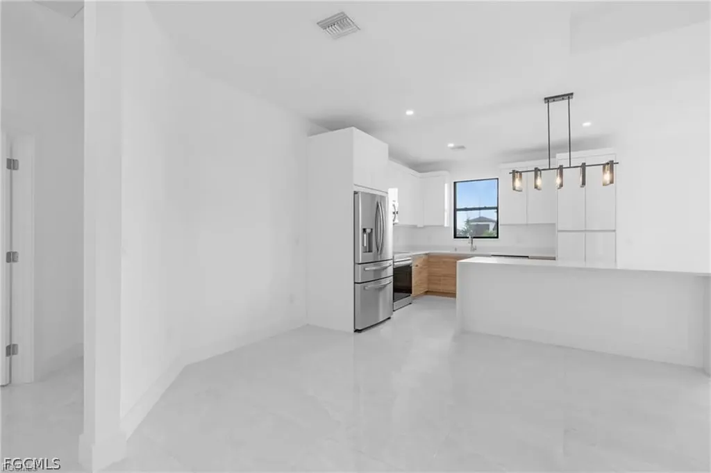 2001 NW 25th Avenue Cape Coral FL 33993