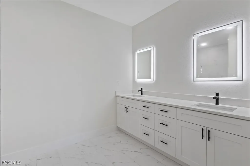 4306 NW 35th Street Cape Coral FL 33993