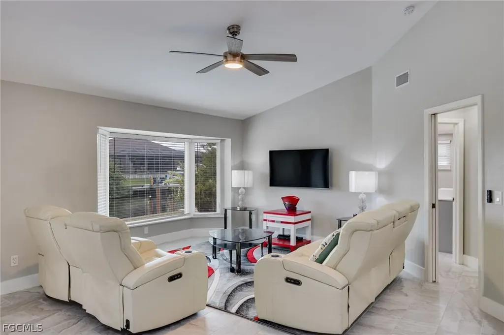2244 SW 28th Street Cape Coral FL 33914