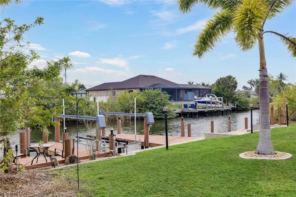2244 SW 28th Street Cape Coral FL 33914