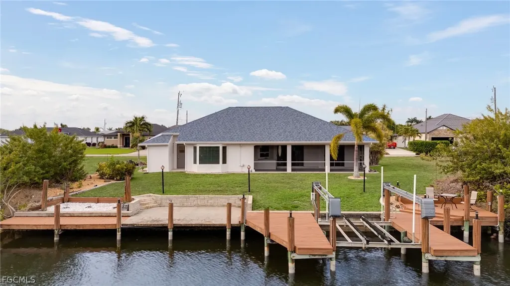 2244 SW 28th Street Cape Coral FL 33914