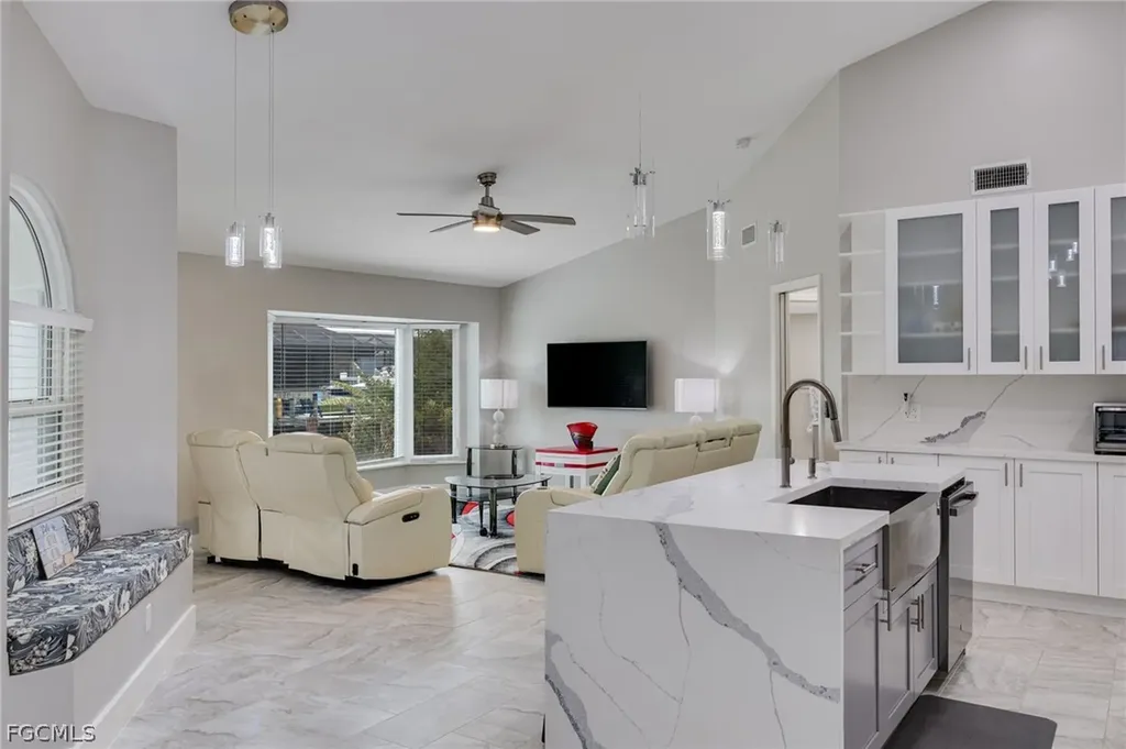 2244 SW 28th Street Cape Coral FL 33914