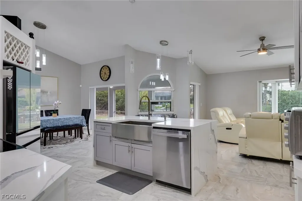 2244 SW 28th Street Cape Coral FL 33914