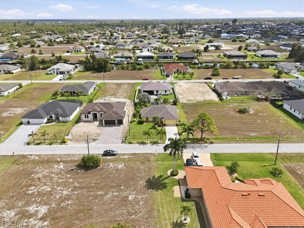 2337 NW 38th Place Cape Coral FL 33993