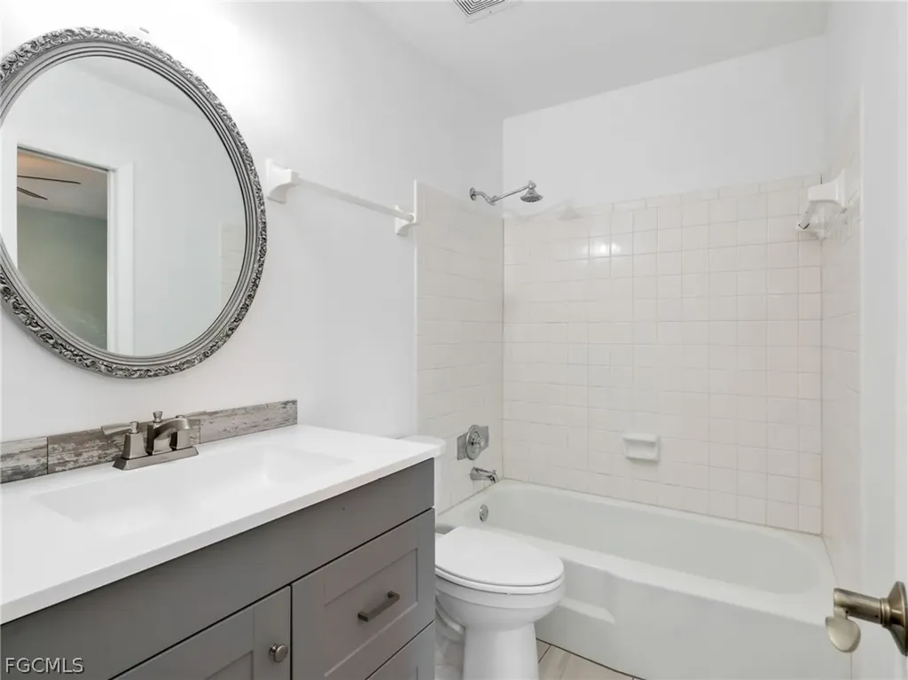 3297 Royal Canadian Trace Fort Myers FL 33907