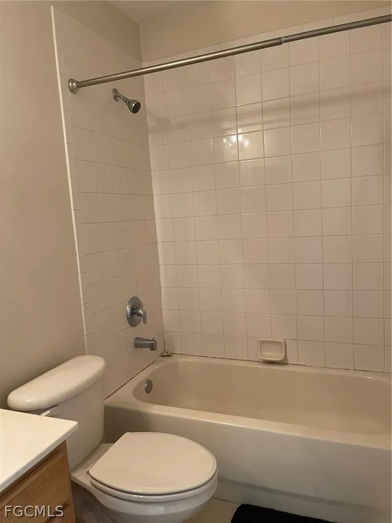 10027 Salina Street Fort Myers FL 33905