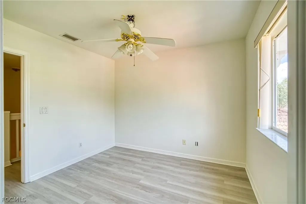 10027 Salina Street Fort Myers FL 33905