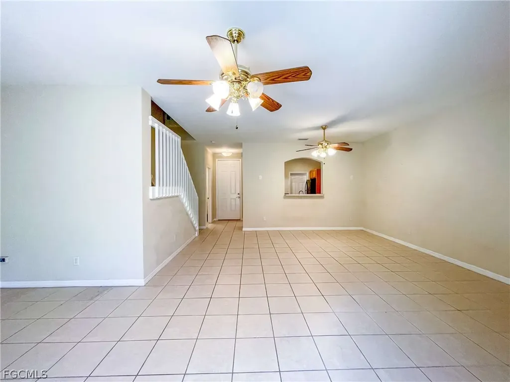 10027 Salina Street Fort Myers FL 33905