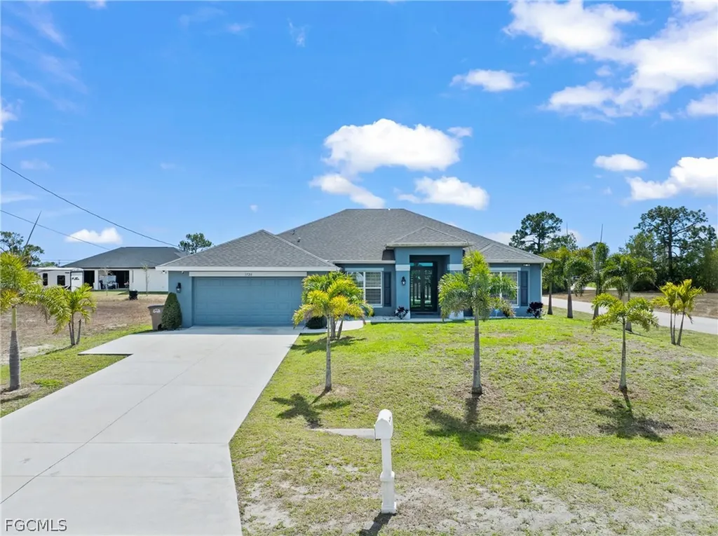 1728 Diplomat Parkway W Cape Coral FL 33993