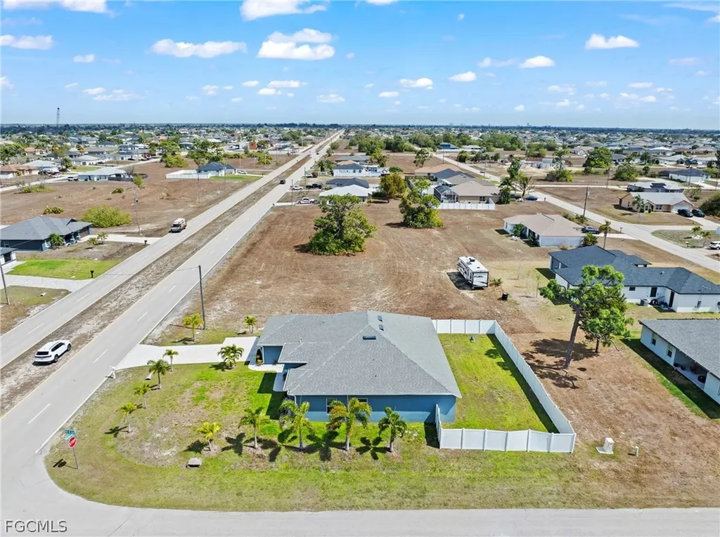 1728 Diplomat Parkway W Cape Coral FL 33993