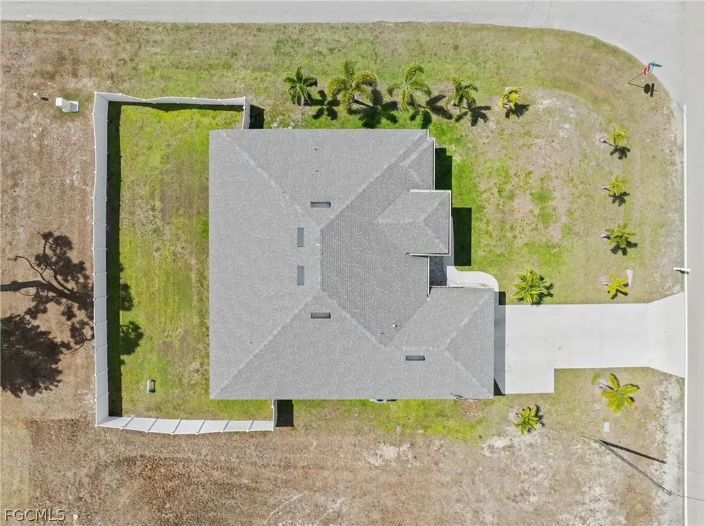 1728 Diplomat Parkway W Cape Coral FL 33993