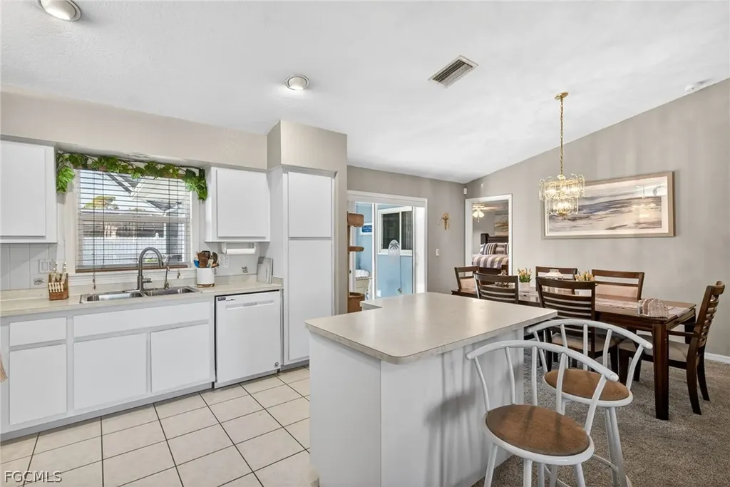1114 SE 14th Terrace Cape Coral FL 33990