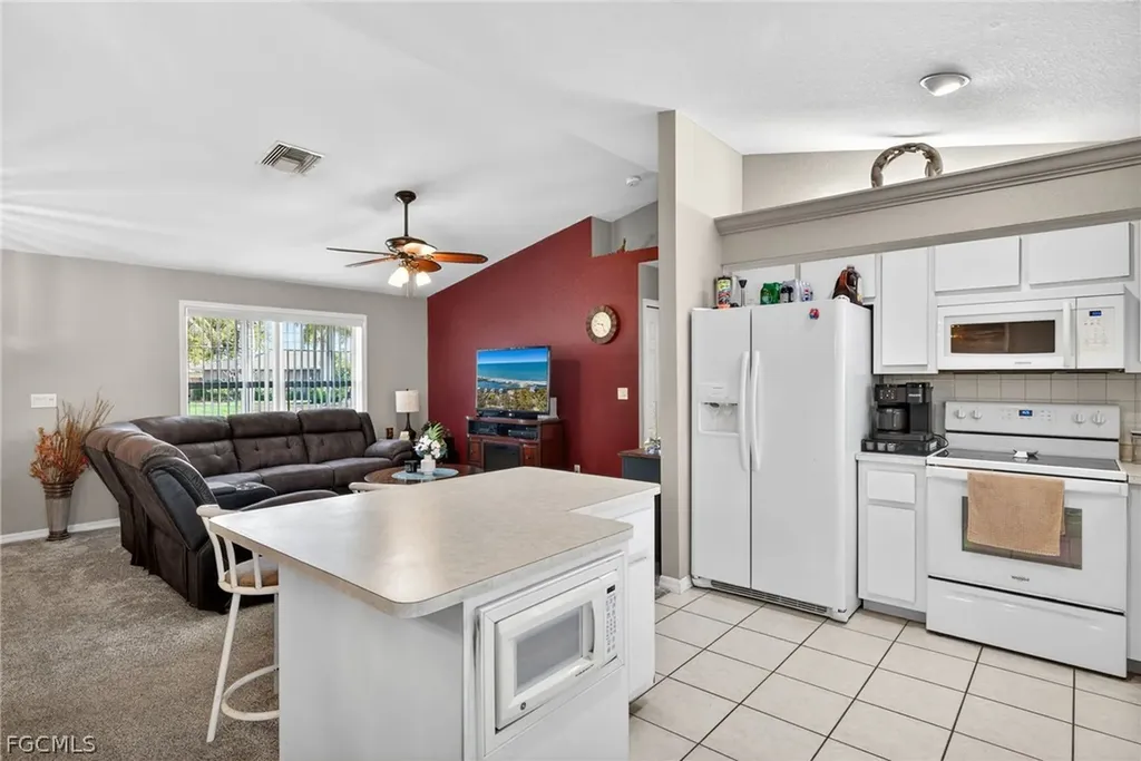 1114 SE 14th Terrace Cape Coral FL 33990