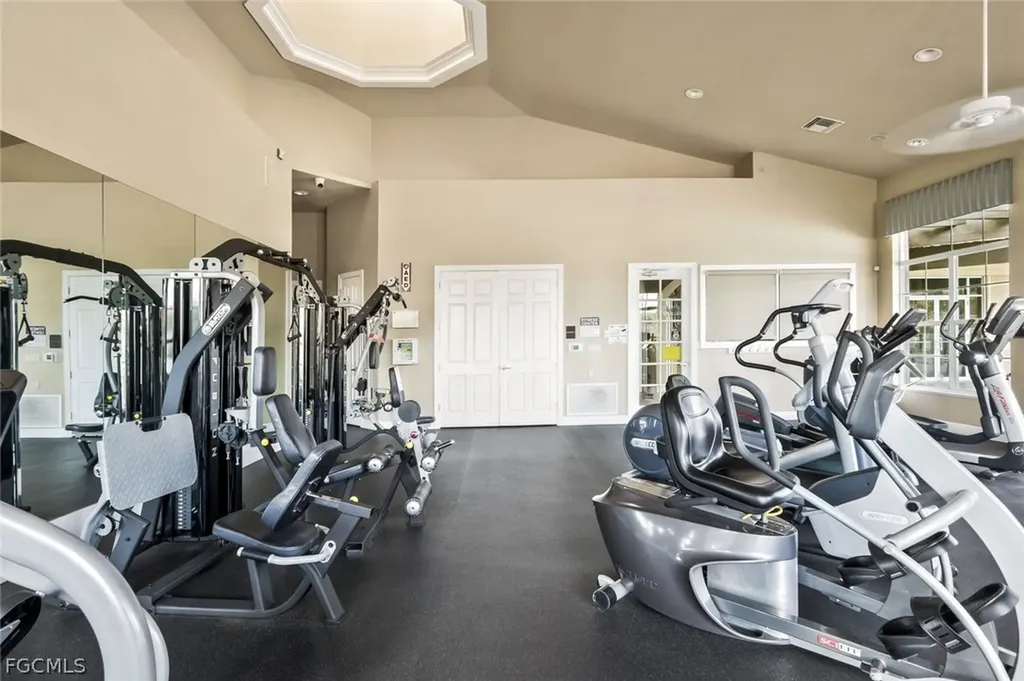 13860 Avon Park Circle Fort Myers FL 33912