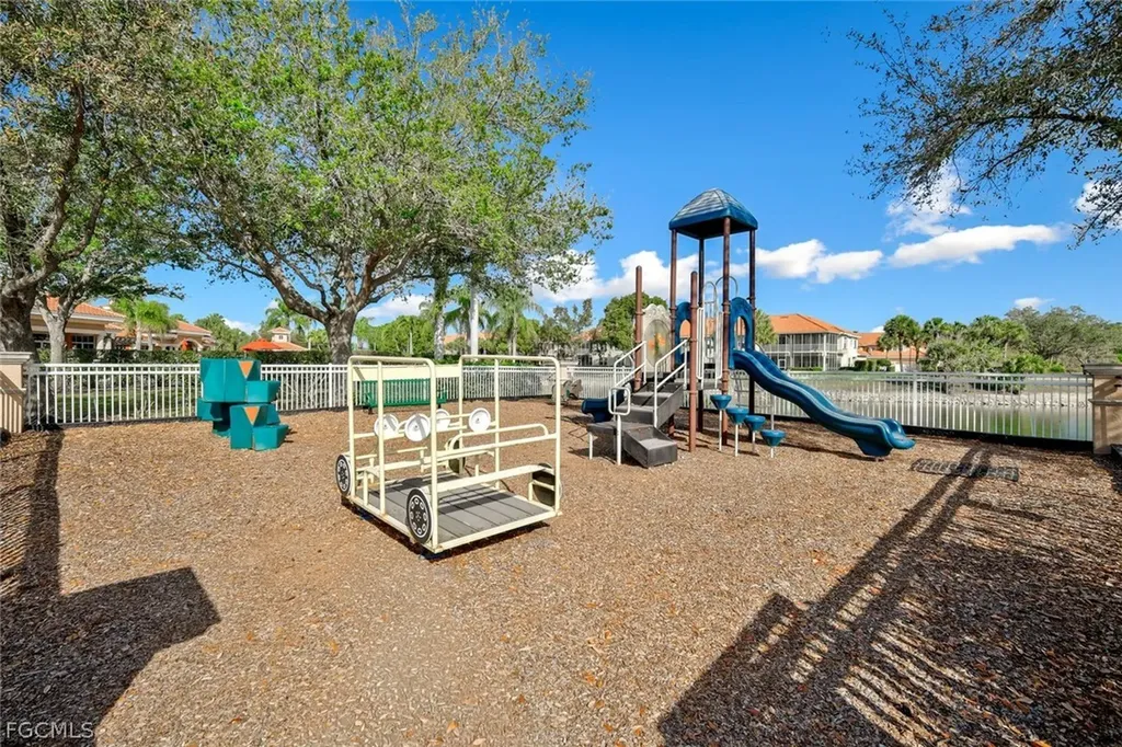 13860 Avon Park Circle Fort Myers FL 33912