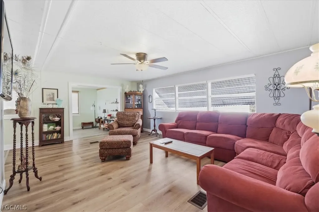 418 Timber Lane N North Fort Myers FL 33917