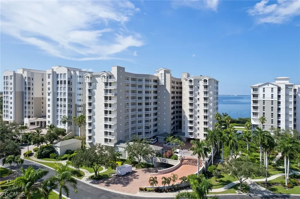 14250 Royal Harbour Court Fort Myers FL 33908