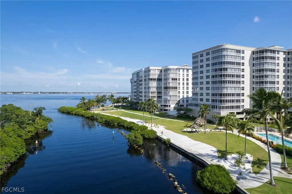 14250 Royal Harbour Court Fort Myers FL 33908