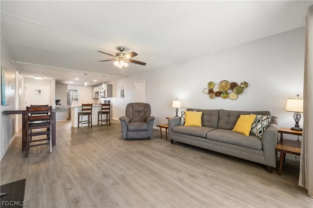 8761 Lueck Lane Fort Myers FL 33919