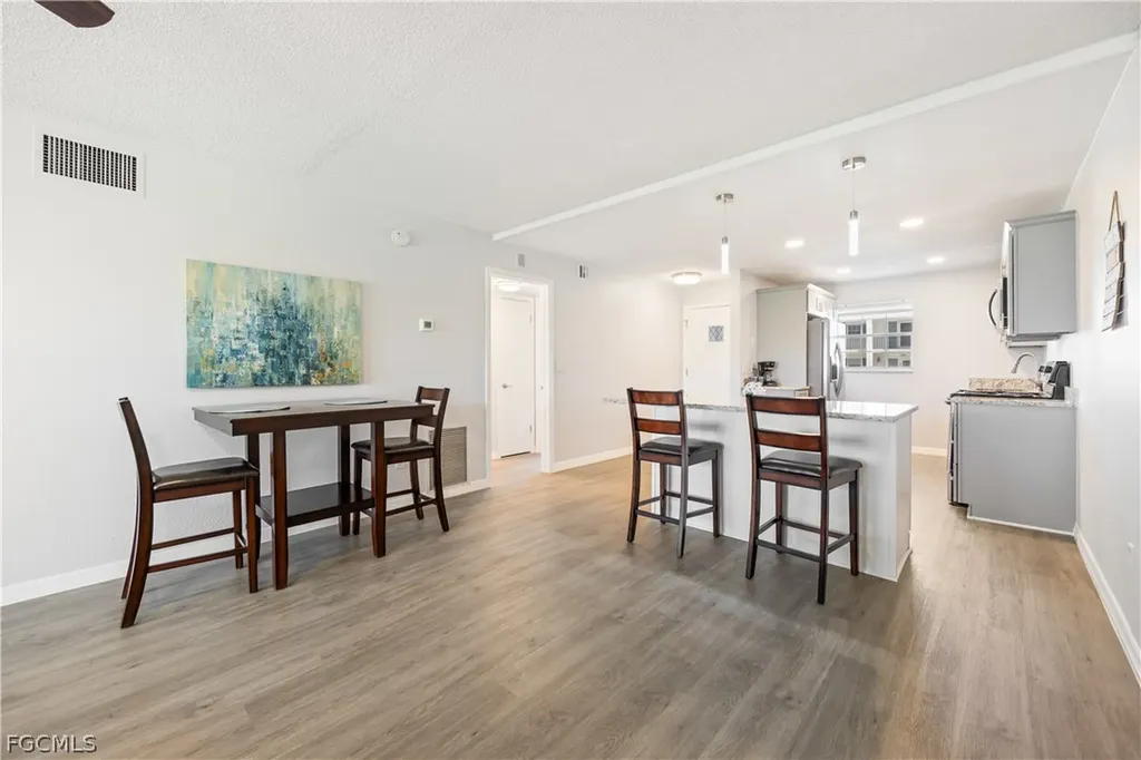 8761 Lueck Lane Fort Myers FL 33919