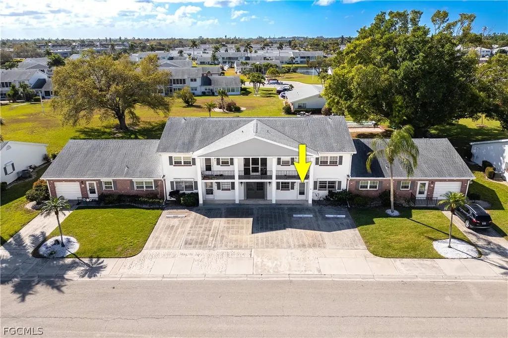 8761 Lueck Lane Fort Myers FL 33919
