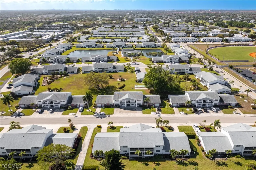 8761 Lueck Lane Fort Myers FL 33919