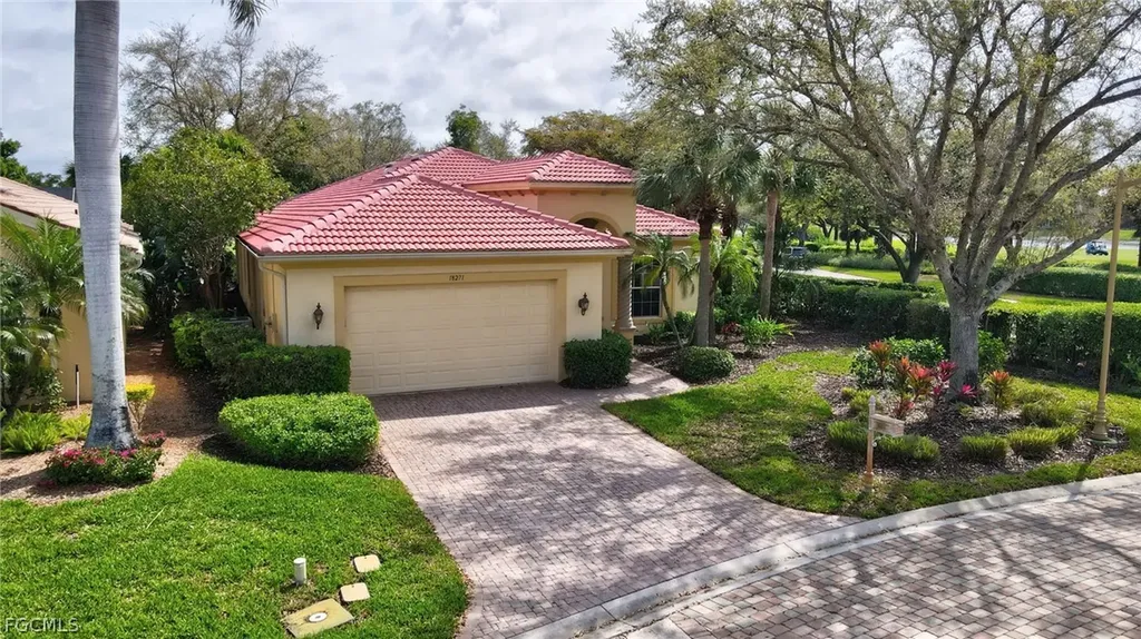 18271 Parkside Greens Drive Fort Myers FL 33908