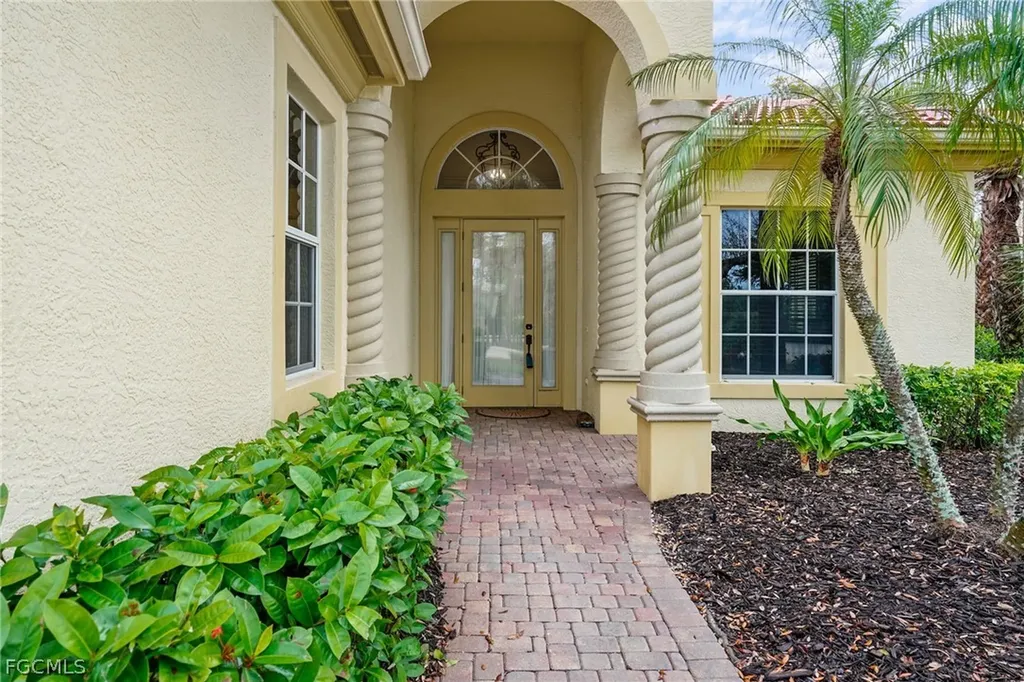 18271 Parkside Greens Drive Fort Myers FL 33908