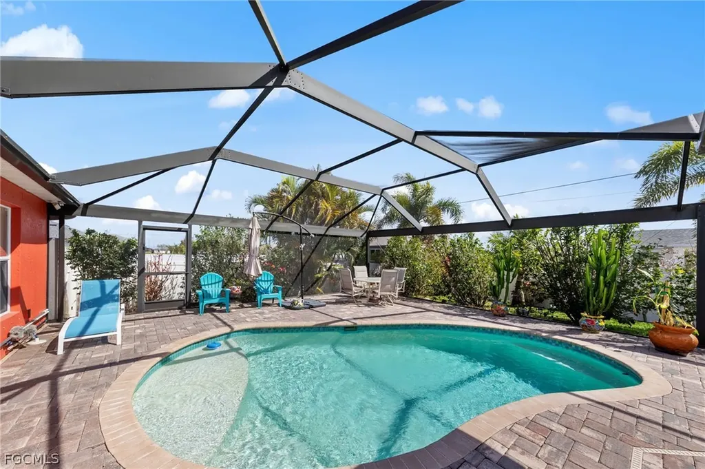 1821 NW 1st Place Cape Coral FL 33993