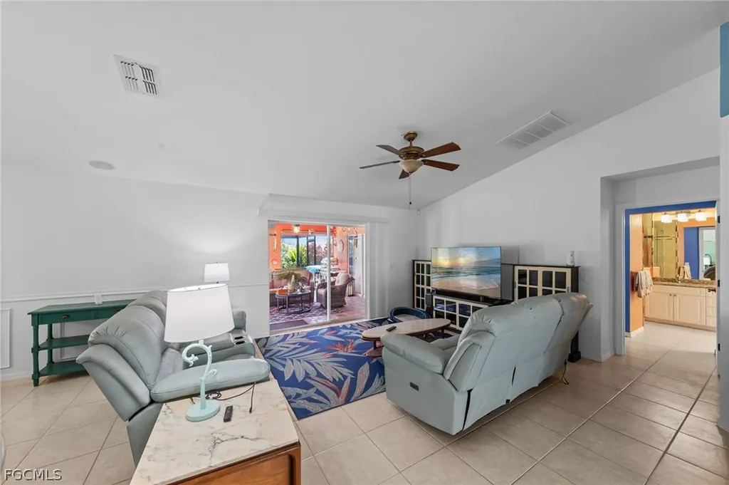 1821 NW 1st Place Cape Coral FL 33993