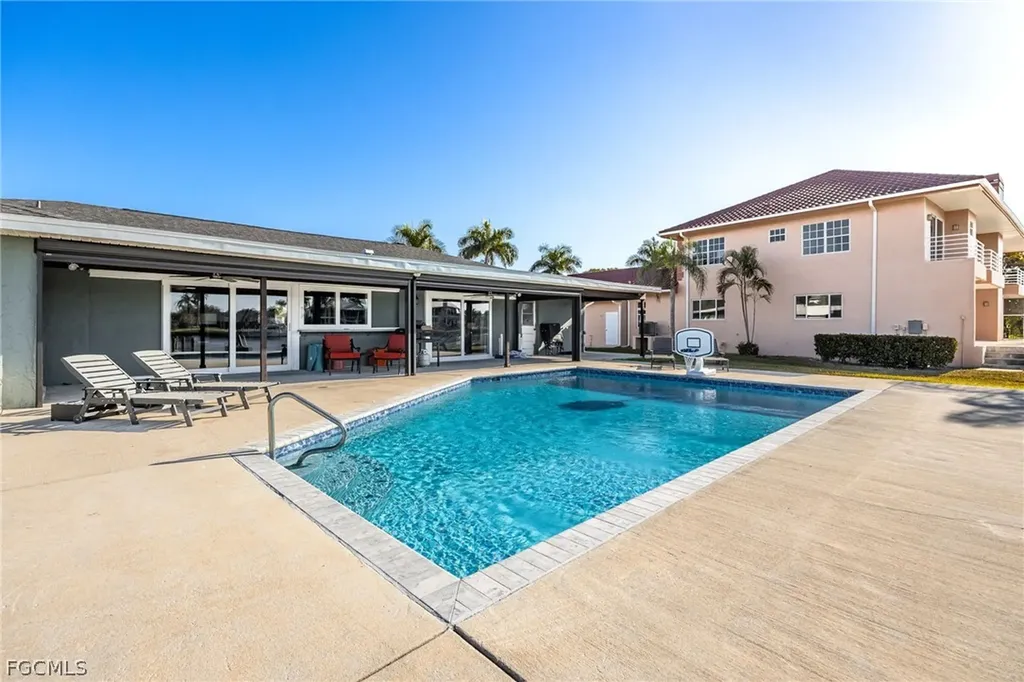 13413 Mini Way Fort Myers FL 33905