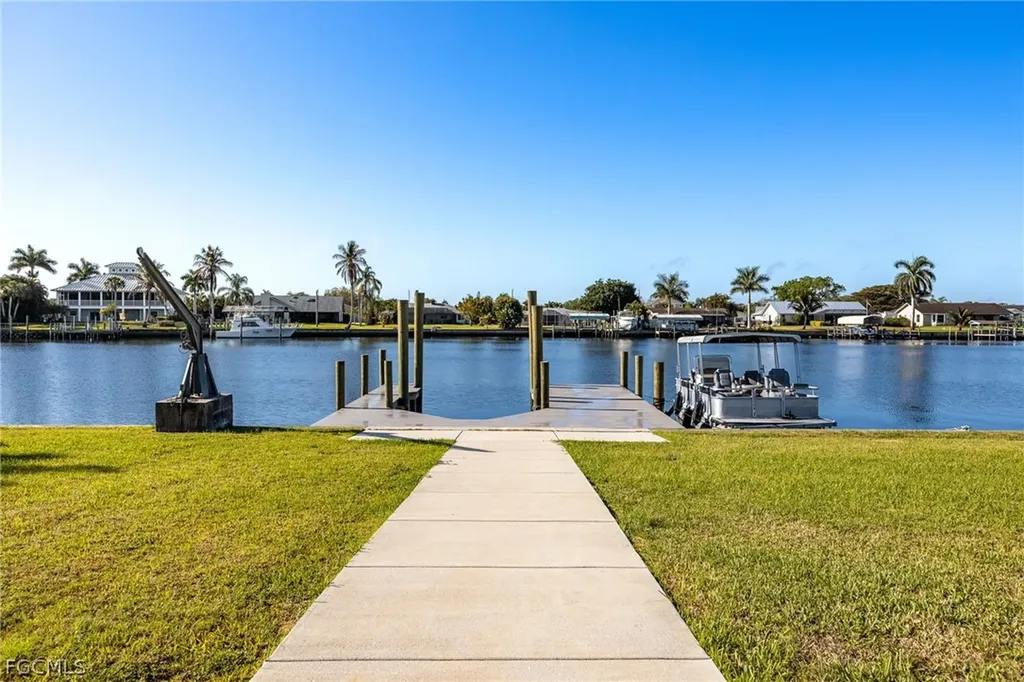 13413 Mini Way Fort Myers FL 33905